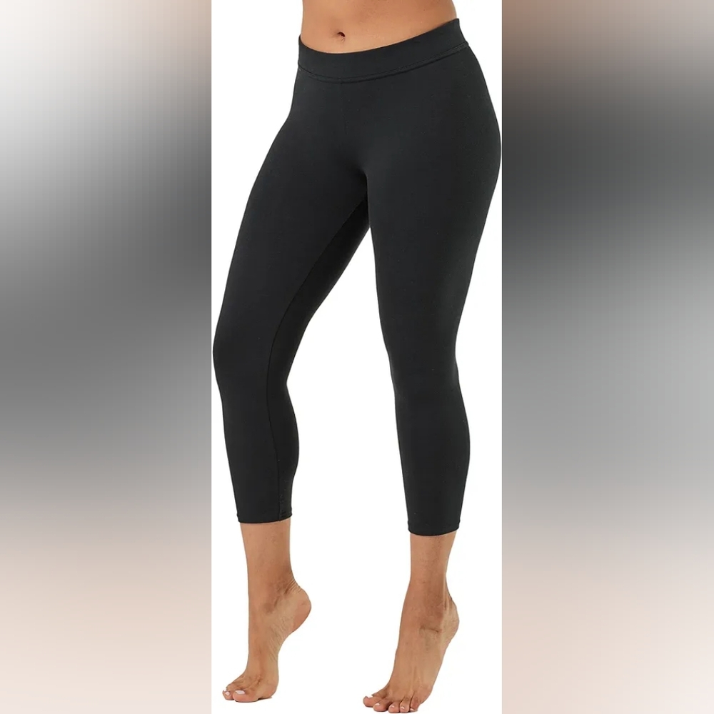 Pact organic black capri leggings size xs